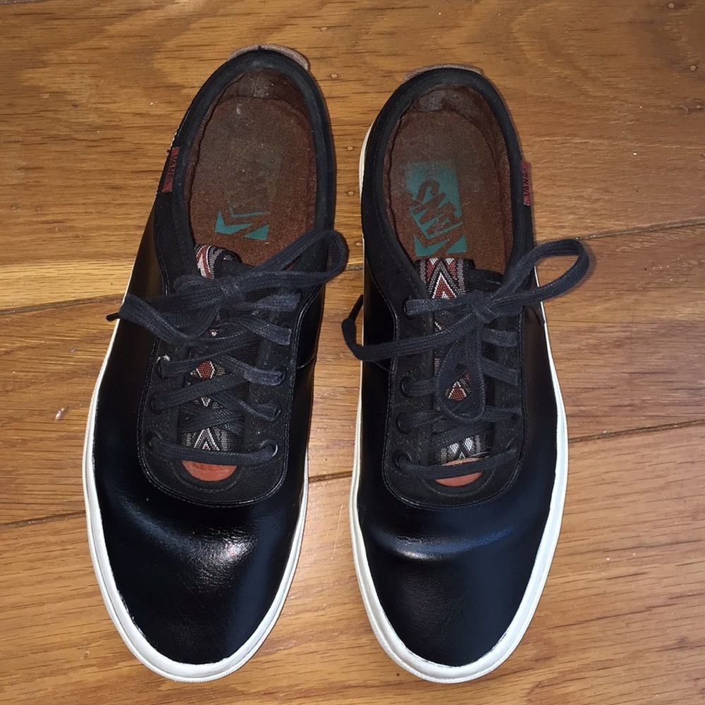 Vans Men’s Leather Low Top Sneakers Size 9 Black